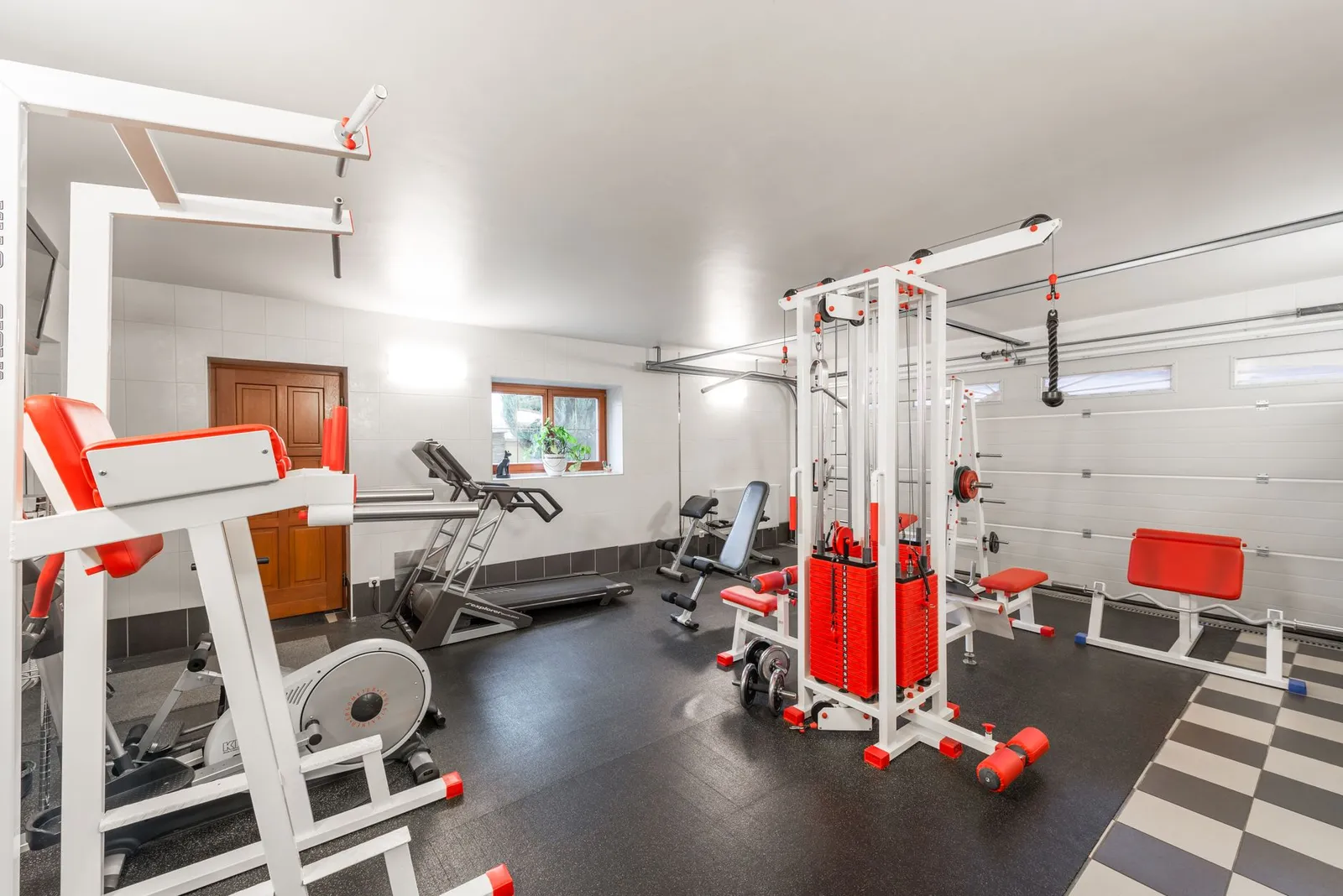 Garage Renovation Ideas: From Storage to Living Space
