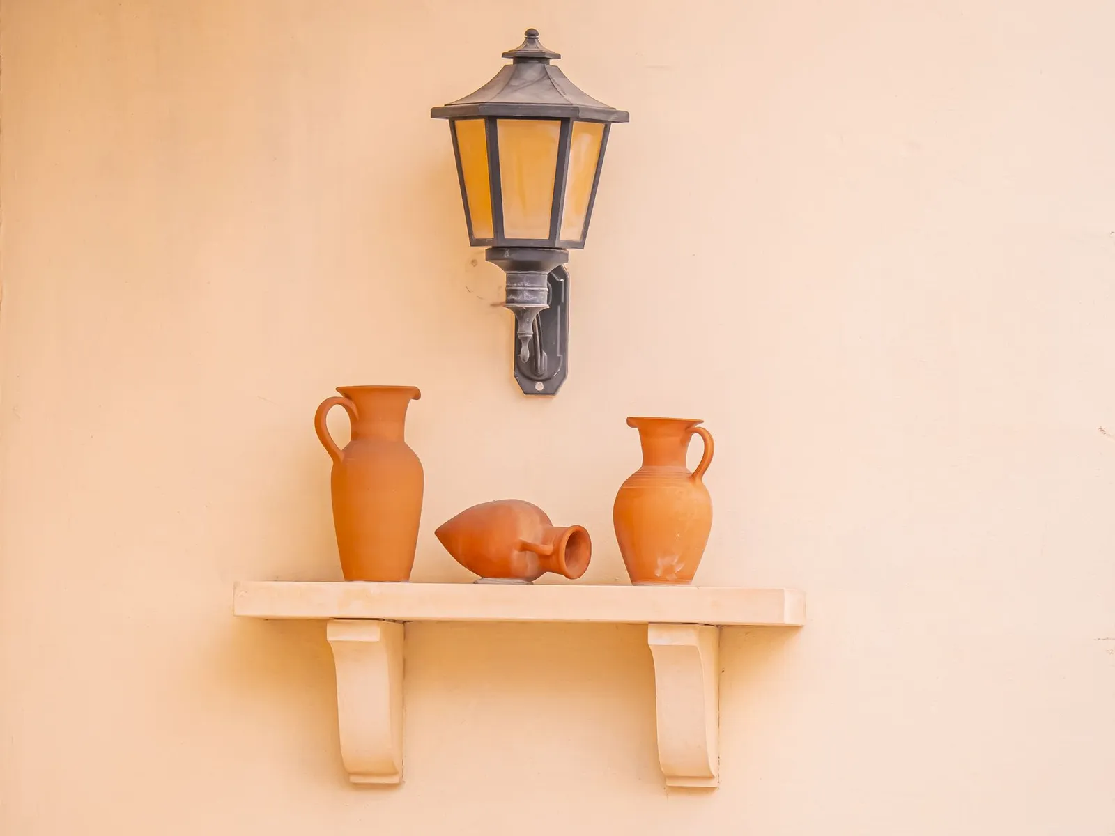 Mediterranean Interior Design: Sun-Kissed Elegance