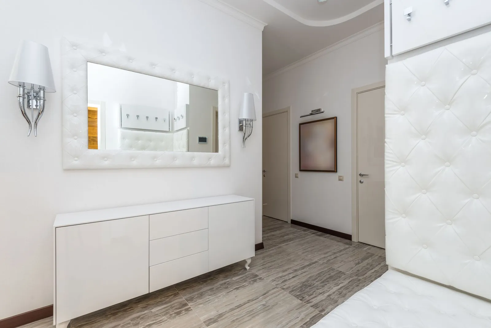 Minimalist Interior Design: Declutter Your Space and Your Mind